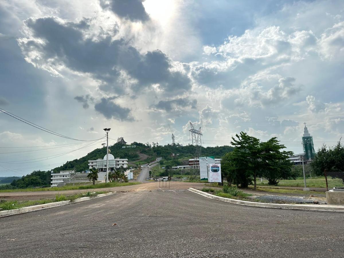 Ben Ho Nhà ở miền quê